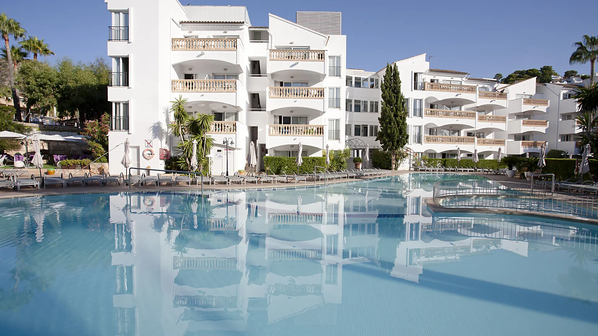 Hotel La Pergola Mallorca Port D'Andratx Lejlighedshotel
